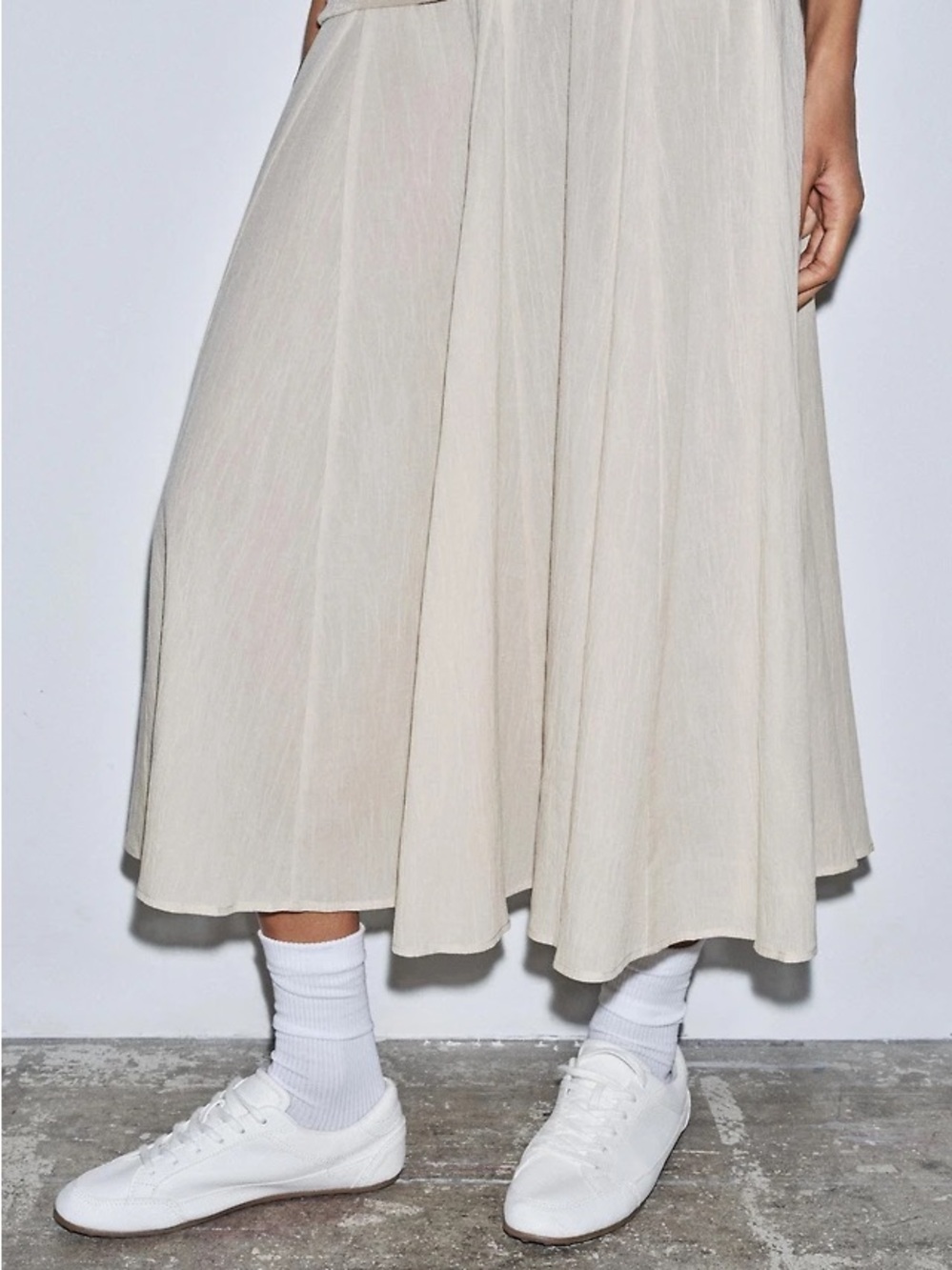 Zara Soft Contrast Midi Skirt in Ecru (size L fits more like M)